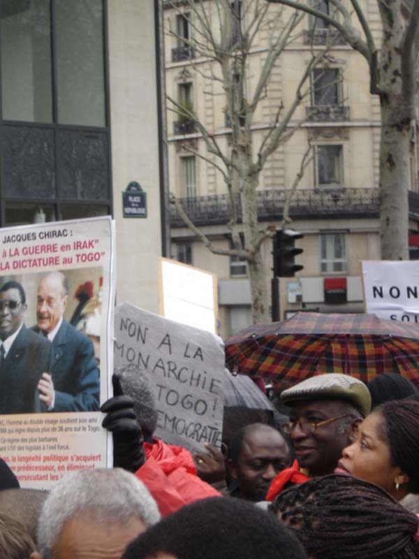 Manifestation à Paris pour la démocratie au Togo 008